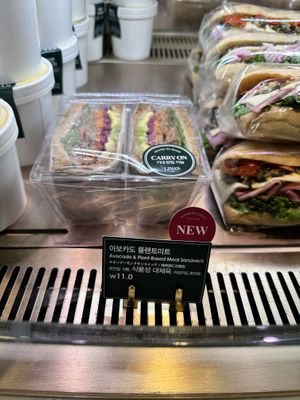   at LINA'S  in Incheon