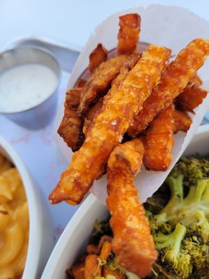 Side of sweet potato fries at Hey Sunshine Kitchen in Culver City