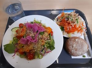Spicy quinoa and pumpkin salad at Täffä (Teknologföreningen) in Espoo