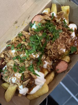 Vegan Currywurst to go  at Frittenwerk - Frankfurt Hbf in Frankfurt