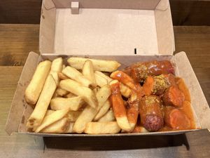 Vegan curryburst with fries  at Frittenwerk - Frankfurt Hbf in Frankfurt