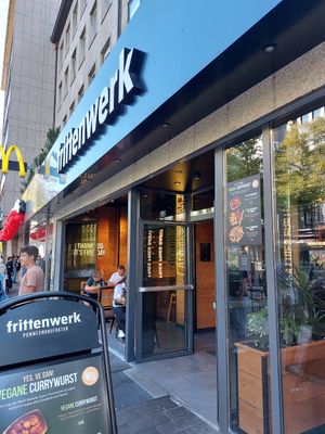 Frittenwerk on Planken pedestrian zone at Frittenwerk in Mannheim