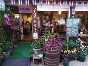 Plantfull entrance at Padthaii  in Quarteira