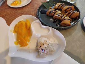 Mango sticky rice and banana rolls at Padthaii  in Quarteira
