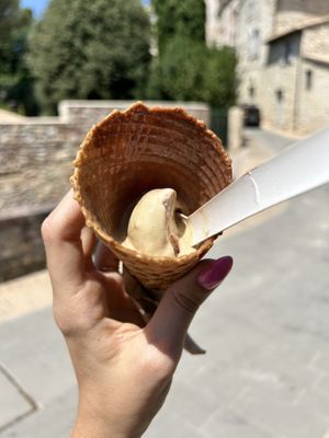 Sadly no better picture, it was just too good…   at Gelateria Leccapaletta Assisi in Assisi