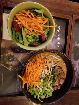 Malaysian Buddha bowl (added tofu, carrots, edamame), Side salad at my indigo - Auerspergstrasse in Salzburg