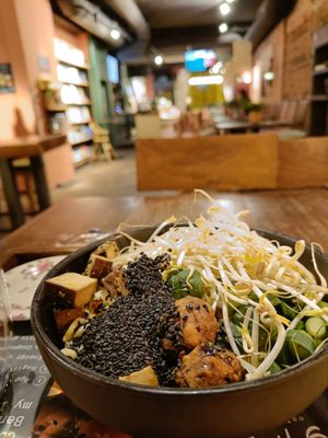 Ramen bowl, with additional tofu and vegan balls at my indigo - Auerspergstrasse in Salzburg
