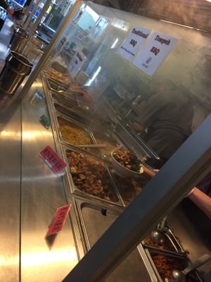 The hot bar at Sunflower Cafe in Nashville