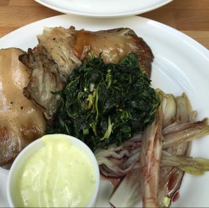 potatoes toppes with oystermushrooms vegan garlic majo spinach and something i forgot. a dream of a meal at VEG Deli in Warsaw