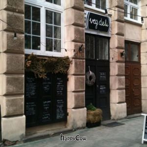 outside view at VEG Deli in Warsaw