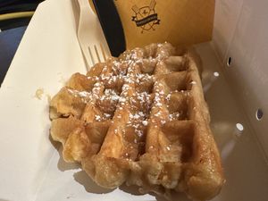 waffle  at Wafels & Dinges in New York City