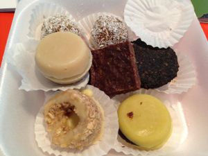 Ostraw Vegan sweets at Ostraw Vegan in Bucharest