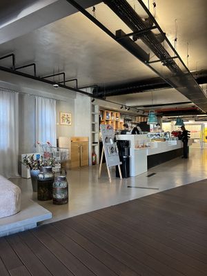 Cafeteria serving vegan food exclusively   at OMM INN Hotel in Eskisehir