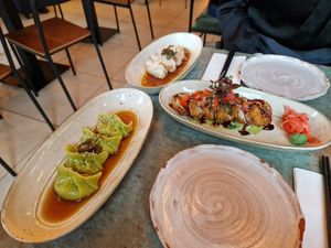 Vegan Dumplings and Fried Sushi at Soy Club in Stuttgart