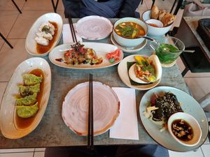 Vegan Dumplings, Fried Suhsi , Sweet-Sour Soup, Bahn Bao, Springrolls, Cha La Lot at Soy Club in Stuttgart