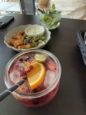 Vegane Shrimps und Soda  at Soy Club in Stuttgart