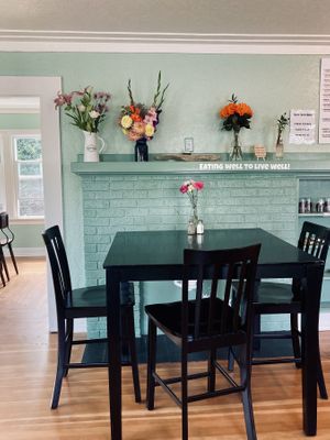 Cute little place  at Cosmic Veggies in Oak Harbor