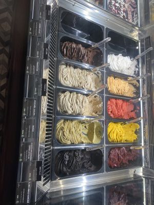 Vari gusti  at Cremeria D'Azeglio in Bologna