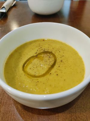 Zuppa del giorno con patata dolce e broccoli at Mela Canela - Sintra Centre in Sintra