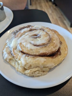 Cinnamon roll at Bed Head Vegan Brunch House in Bethlehem