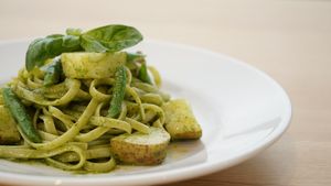 Linguine al pesto at Casual Trattoria Sui - カジュアルレストラン Sui in Fukuoka