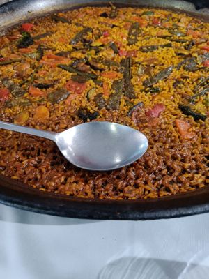 Vegetarian/vegan paella at La Pepica in Valencia