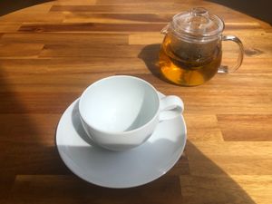 We carefully select high-quality herbal teas at Cafe Letter in Fukuoka