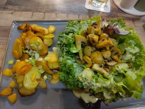 Veganer Bauernteller at Flammkuchenhütte in Mehlingen