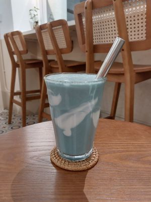 Blue House Sky 藍屋碧海 at Wanaka in Hong Kong Island