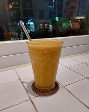 Wanaka Sunrise (Moringa, orange, carrot, ginger) at Wanaka in Hong Kong Island