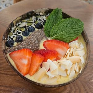 Mango Smoothie Yogurt Banana Bowl at Wanaka in Hong Kong Island