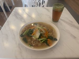 お茶はセルフサービス #Veganuary at Loke Yuen in Kuala Lumpur