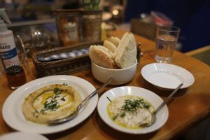 Pita hummus and babaganoush at Ta-im in Tokyo