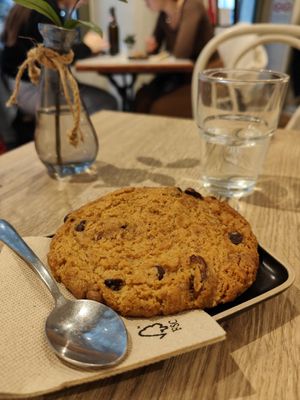 Vegan cookie at Meraki in Grenoble