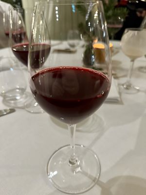 Fourth course drink: red beet juice at Vannu in Breda