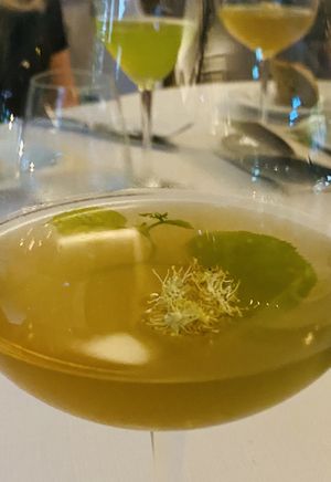 Van de dranken tot het desert. 💚  at Vannu in Breda