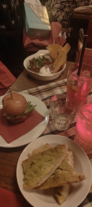 Chilli stew, tofu slider and garlic bread. at Rosetta's in Stockholm