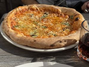 Vegan margarita pizza   at Pizzeria Le Grazie in Erfurt