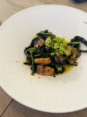 Mushrooms & spinach   at Oia Gefsis in Oia