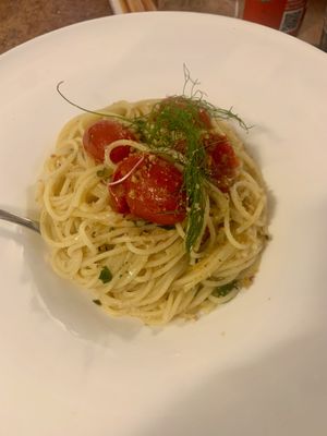 Spaghetti Agio, Olio e Peperoncino  at Bar Pizzeria da Pedro in Malcesine