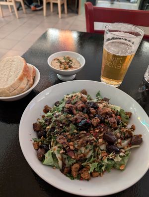  at die freunderlwirtschaft in Vienna