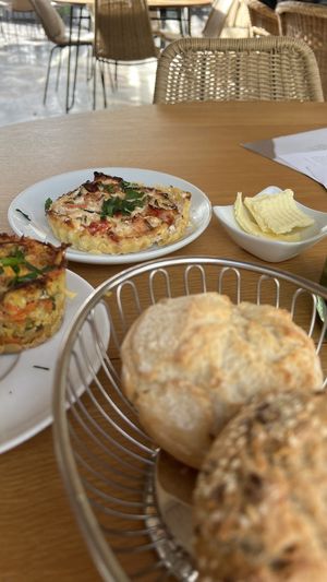 Vegane quiche & vegane butter alternative    at Leaves in Ammerbuch