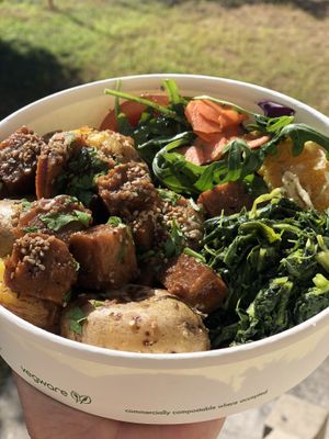 Vegan take away  at Mercado Orgânico in Porto