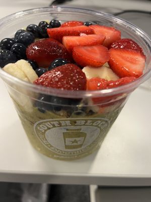 Pumpkin smoothie (in a bowl) + kale 🤍🌱  at South Block in Vienna