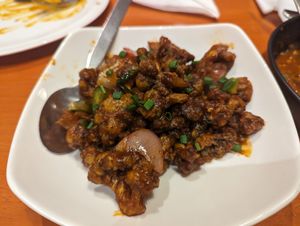 Lemon pepper cauliflower at Tibet Kitchen - ทิเบต คิทเช่น กรุงเทพมหานคร in Bangkok