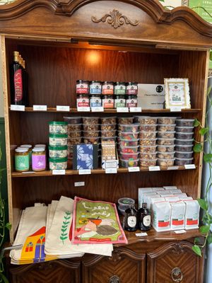 Spices, coffee, pantry items, tote bags - oh my! at Z&Z in Rockville