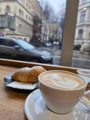  at Grey Kaffee in Vienna