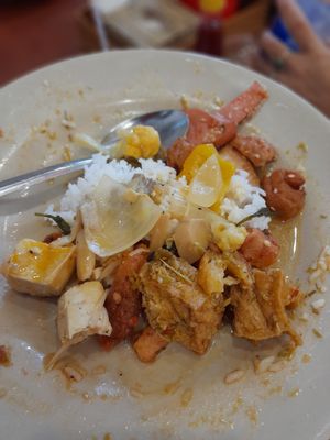 Vegan plate at An Buffet Chay - Ăn Chay Vì Sức Khoẻ in Vung Tau