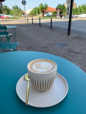  at Caffè Latte Brunch in Miliano