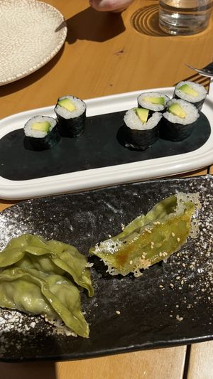 gyozas, makis  at Raisu in Barcelona